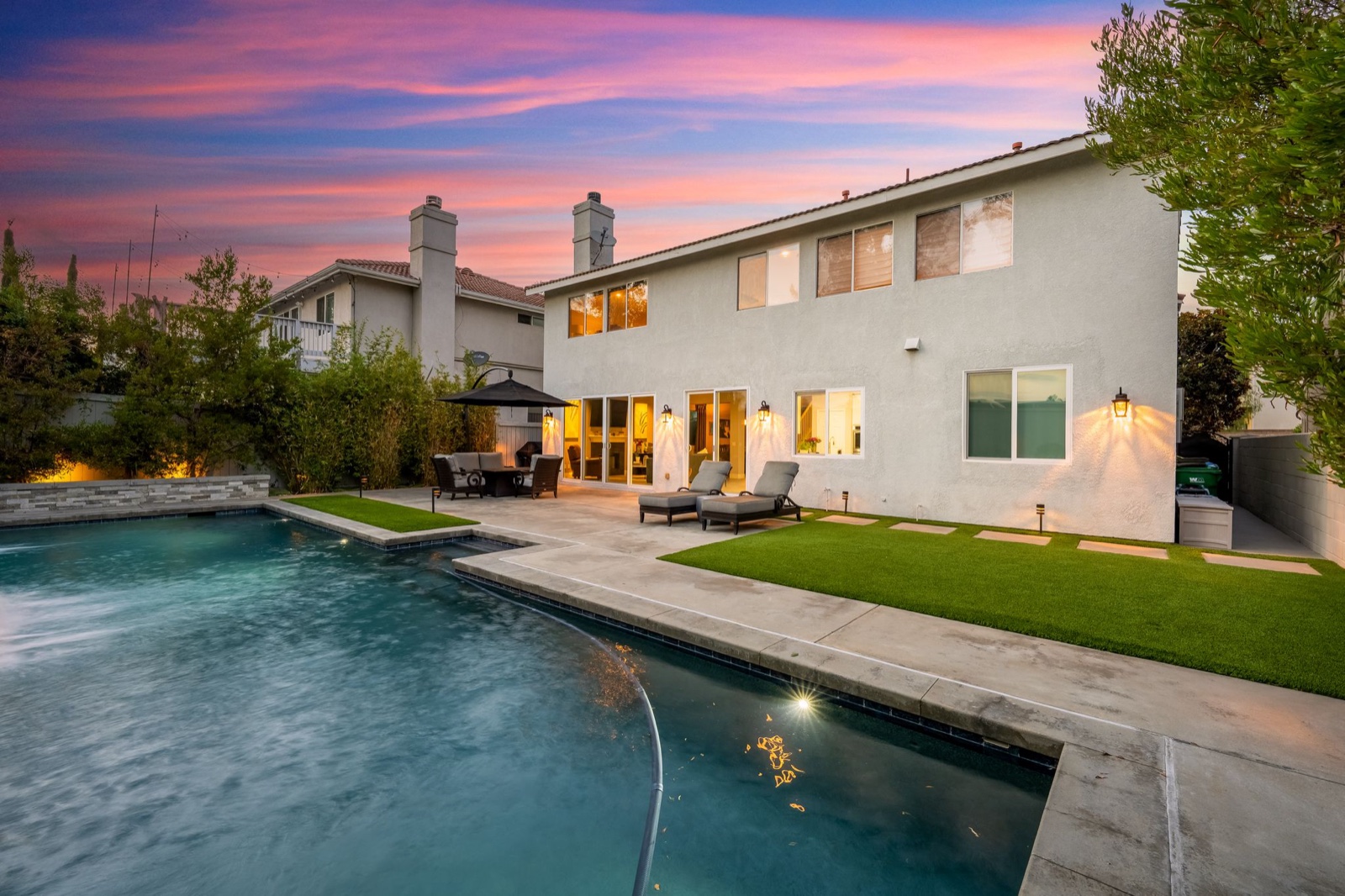 Private Pool<br>No Rear Neighbor