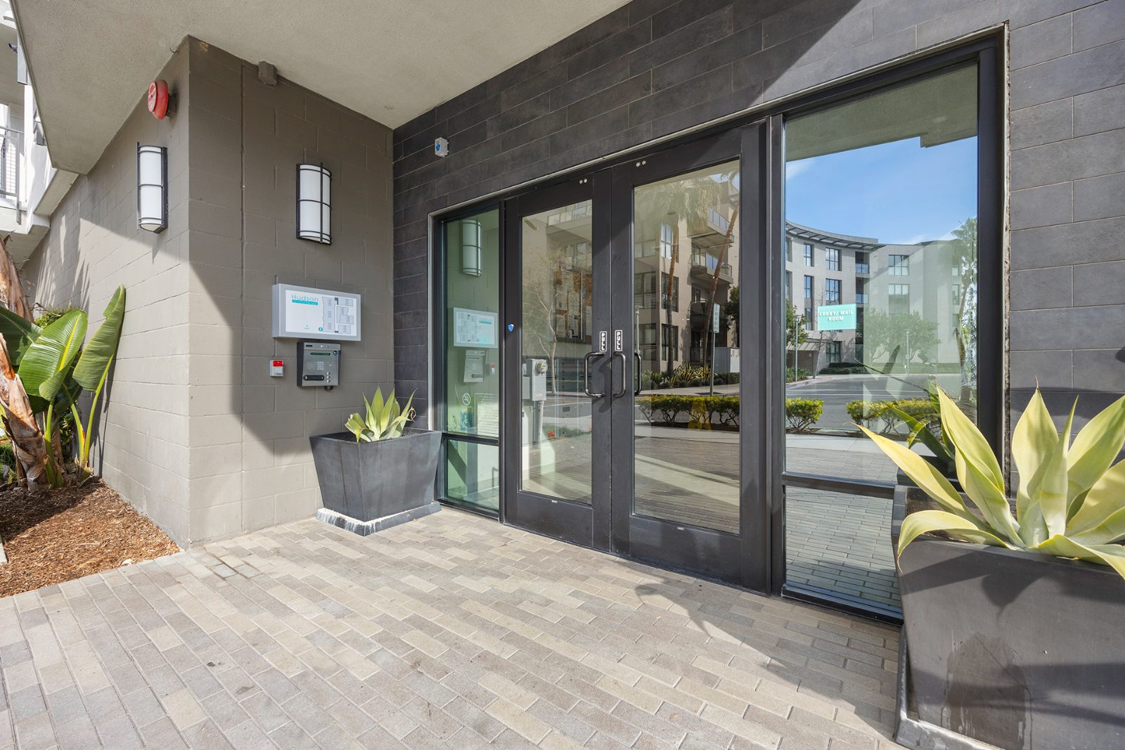 1210 Nolita photo 1
